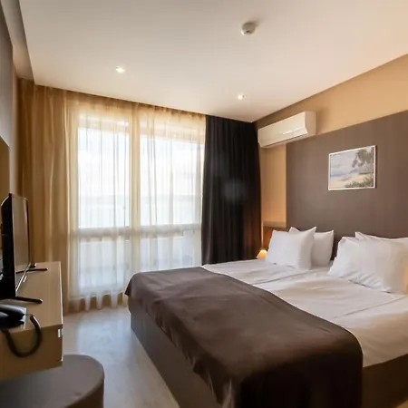 アパートホテル Paradiso Dreams Hotel, 4*