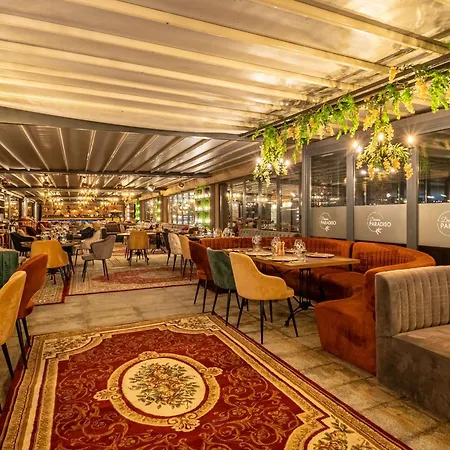 Paradiso Dreams 네세부르